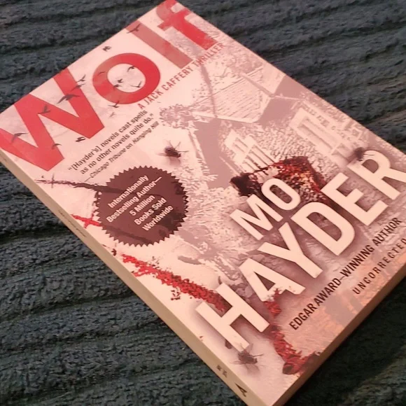 Wolf - Picture 3 of 4